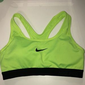 Sports bra